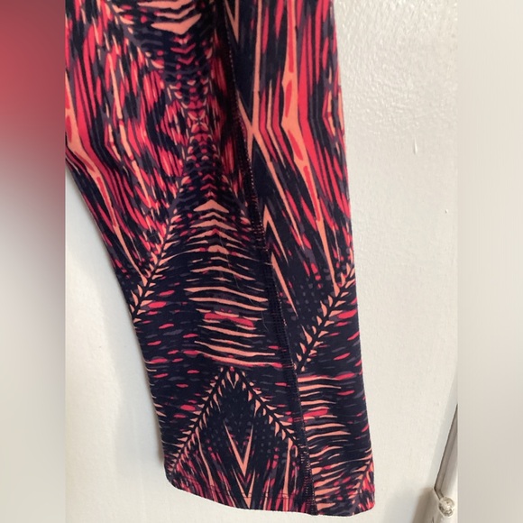 The North Face Colorful Crop Pants/Leggings size S - Picture 3 of 8